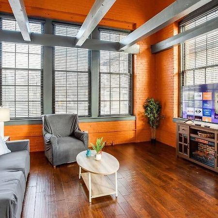 Villa Centric Modern Loft W/ King Beds & Smart Gametable Rochester Esterno foto